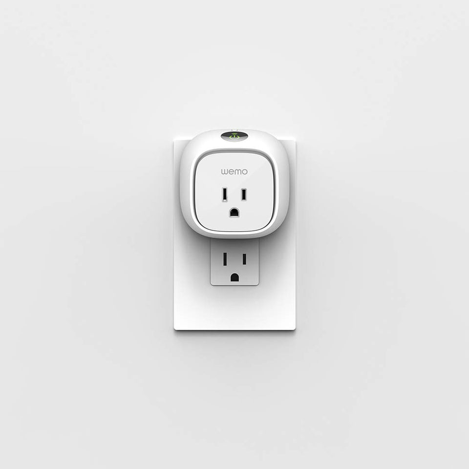 WeMo Mini Smart Plug, WiFi habilitado, Funciona con Alexa y Google Assistant, Enchufe Inteligente a la Vista, Blanco